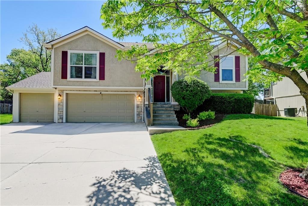 4523 Edgehill Street Leavenworth, KS 66048 - Photo 1 of 50