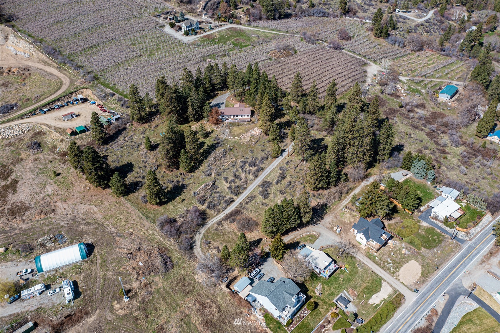 15005 South Lakeshore Road Chelan, WA 98816 - Photo 8 of 34 Gallery Image 8