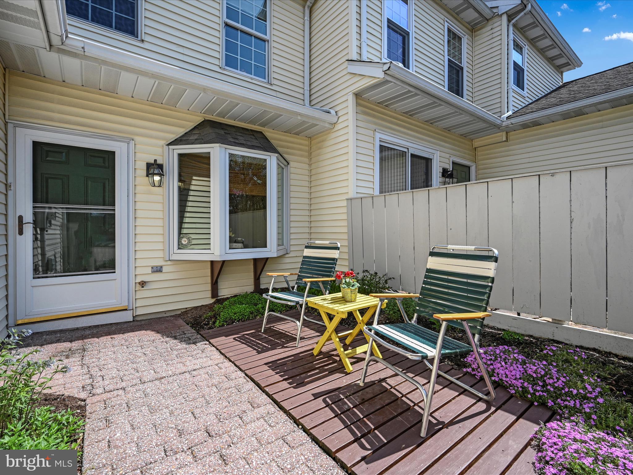 17 Spring Walk Court Lancaster, PA 17601 - Photo 3 of 26 Front patio private courtyard