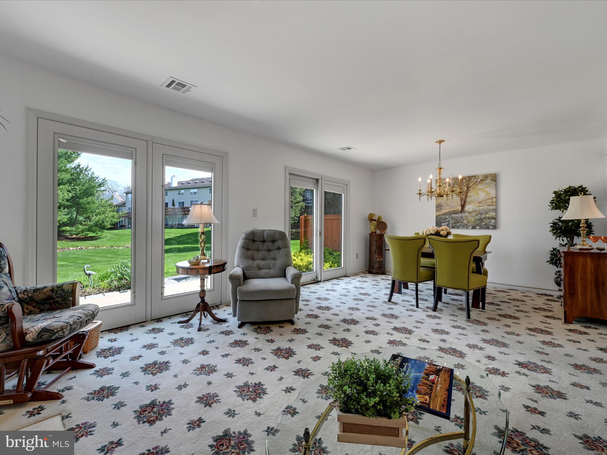 17 Spring Walk Court Lancaster, PA 17601 - Photo 7 of 26 Living Room