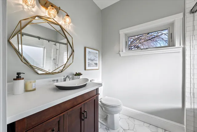 $685,000 | 3560 1st Avenue, Sacramento, CA 95817