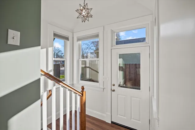 $685,000 | 3560 1st Avenue, Sacramento, CA 95817