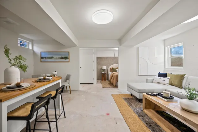 $685,000 | 3560 1st Avenue, Sacramento, CA 95817