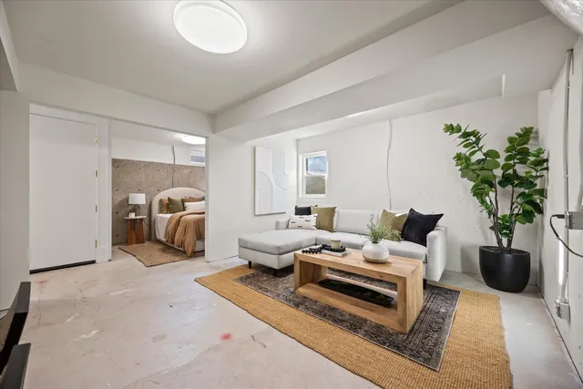 $685,000 | 3560 1st Avenue, Sacramento, CA 95817