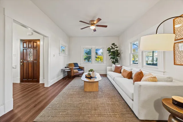 $685,000 | 3560 1st Avenue, Sacramento, CA 95817