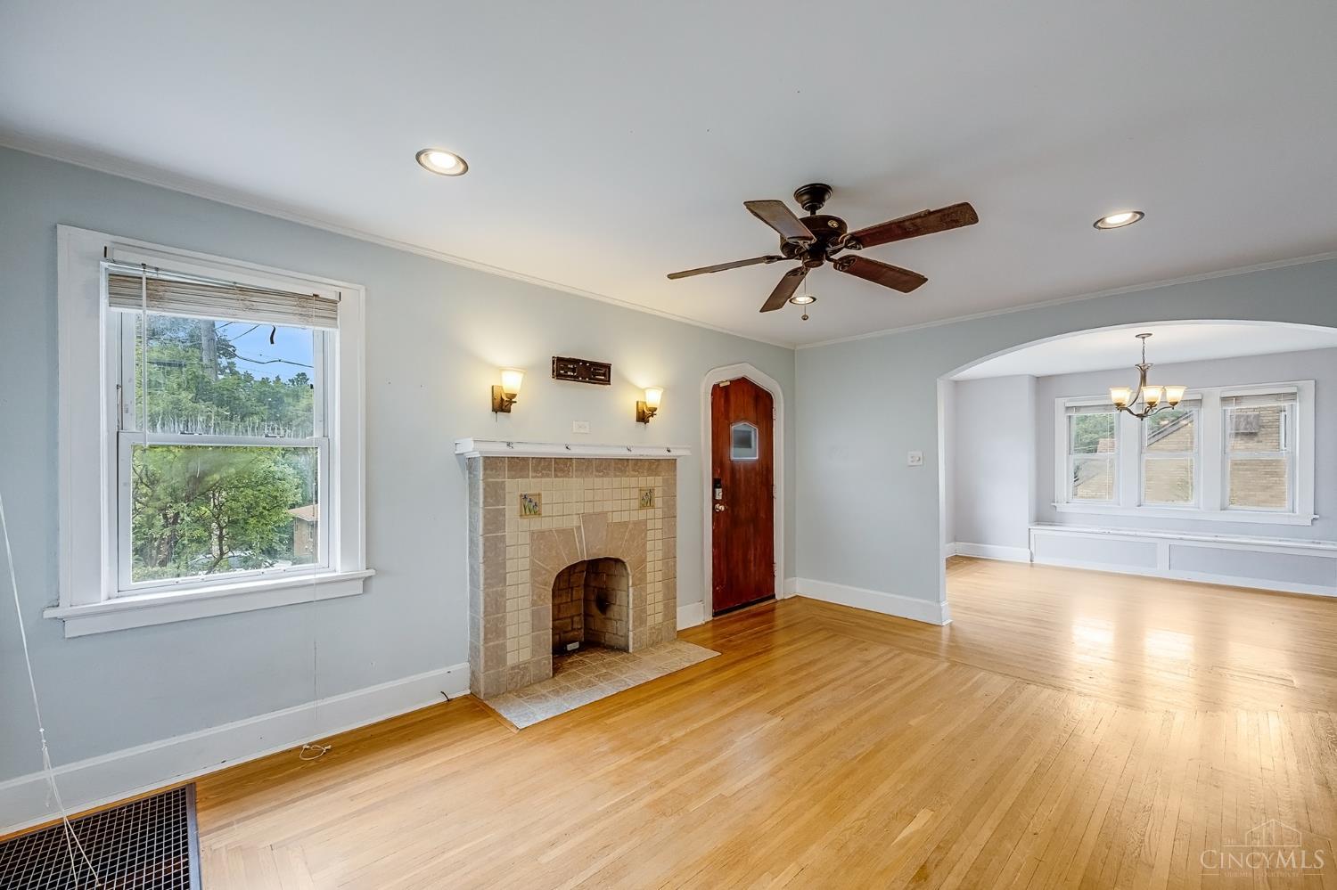 437 Samoht Ridge Road Cincinnati, OH 45238 - Photo 4 of 46