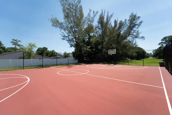 a view of a tennis court