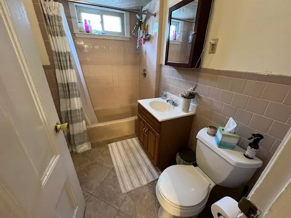 $4,555 | 14 Stickney Avenue, Unit 2, Somerville, MA 02145