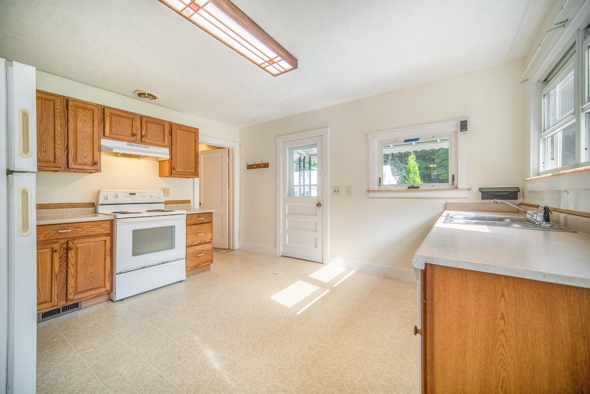10980 Seymour Road Grass Lake, MI 49240 - Photo 10 of 29 SBP__57
