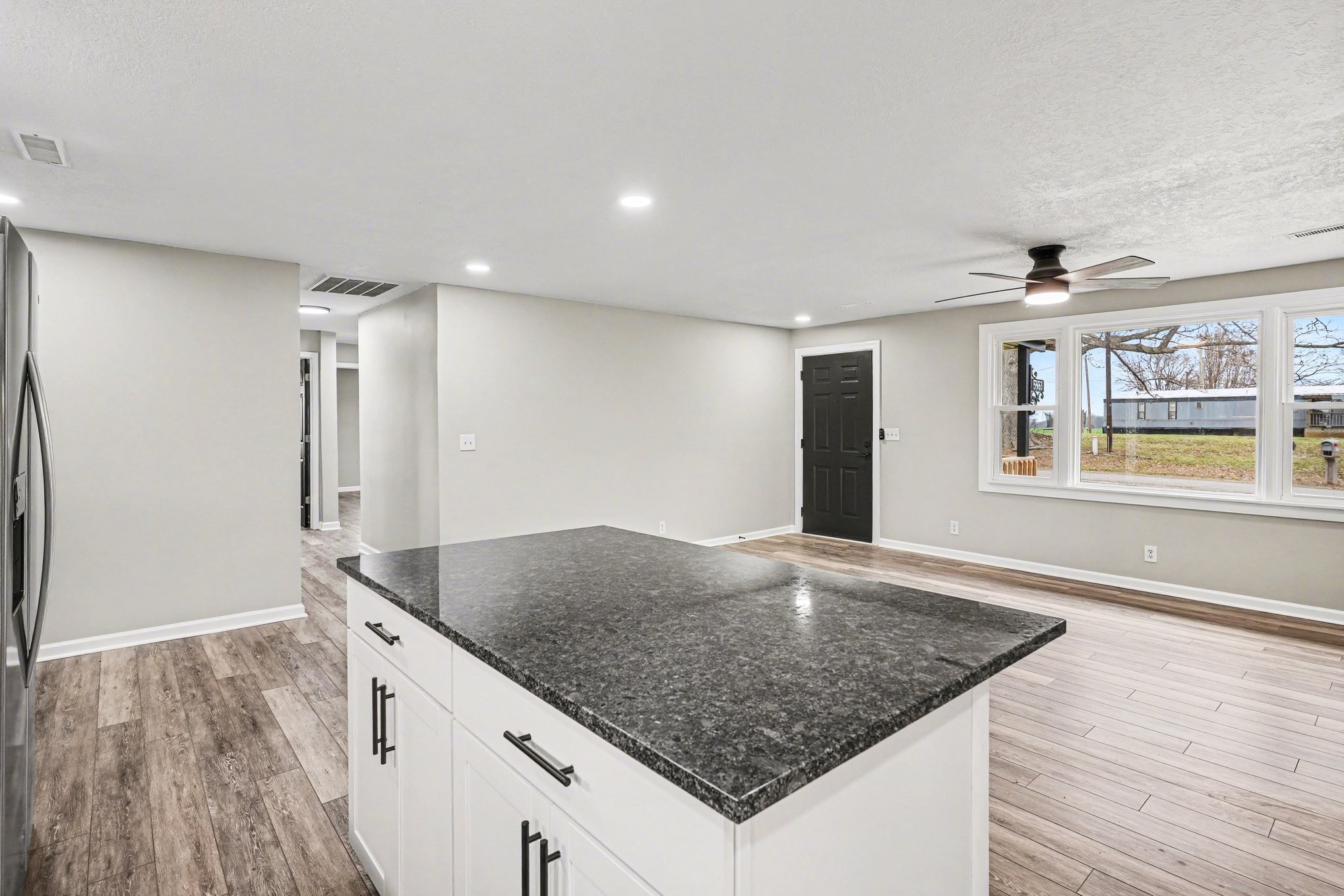 5963 Wayman Dunn Road Springfield, TN 37172 - Photo 11 of 34