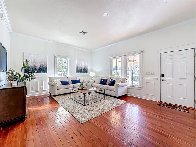 $649,000 | 1148 North Grandview Street, Mount Dora, FL 32757