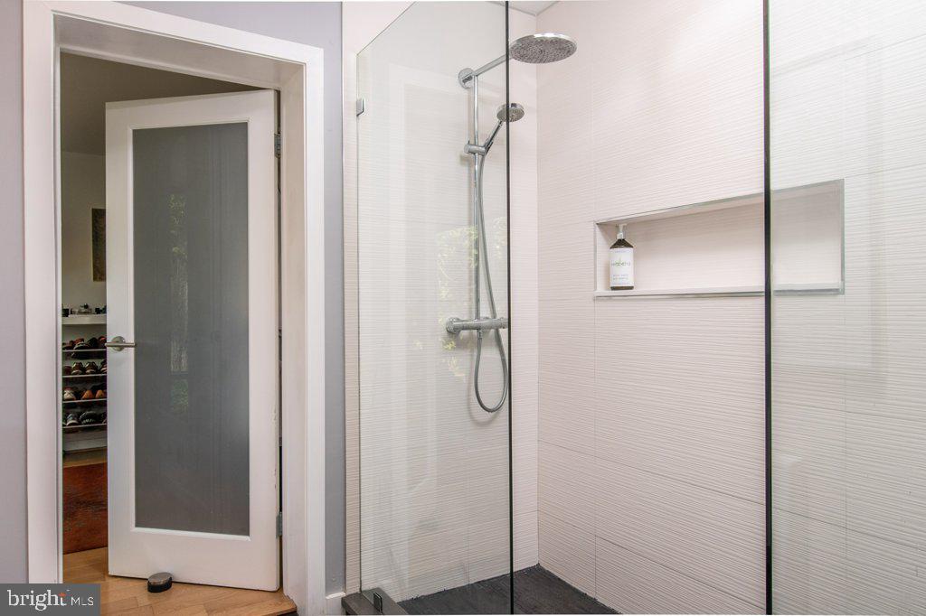 1922 Marthas Road Alexandria, VA 22307 - Photo 15 of 40 Frameless Glass Door Shower