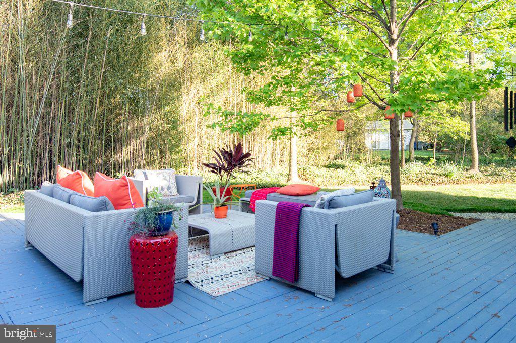 1922 Marthas Road Alexandria, VA 22307 - Photo 27 of 40 Back Deck