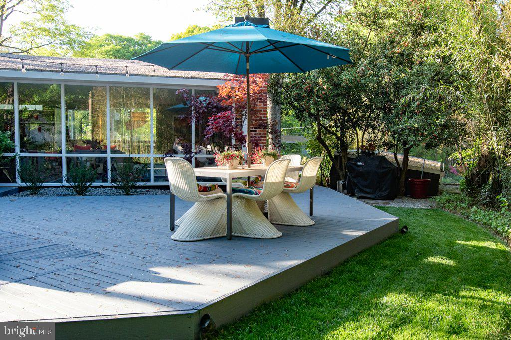 1922 Marthas Road Alexandria, VA 22307 - Photo 31 of 40 Deck with Yard View