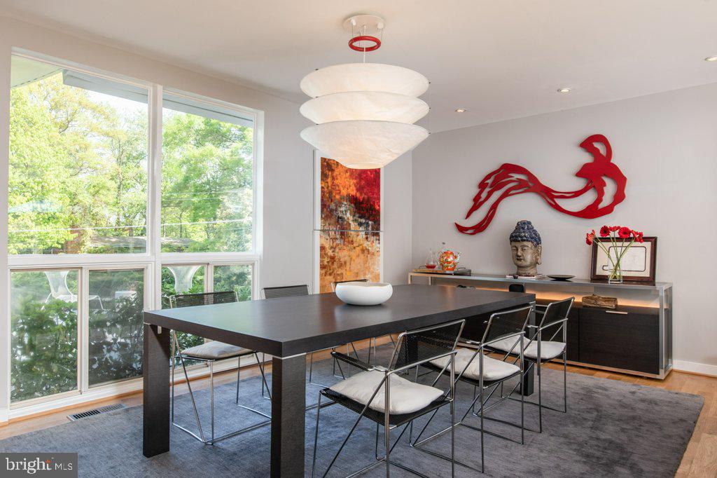1922 Marthas Road Alexandria, VA 22307 - Photo 6 of 40 Dining Room