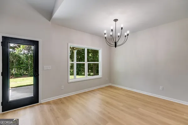 a view of empty room with window