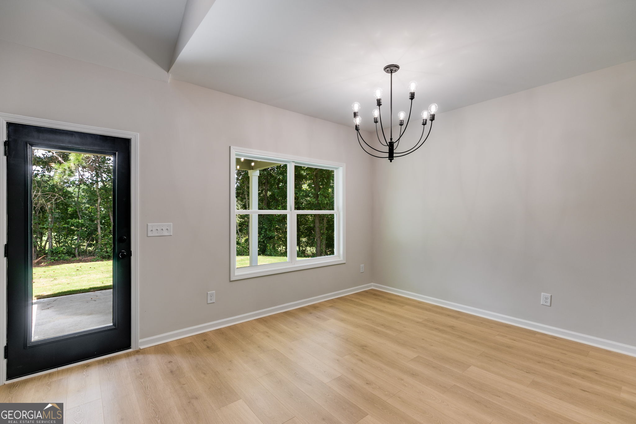 10 Avery Road Roopville, GA 30170 - Photo 16 of 46 a view of empty room with window