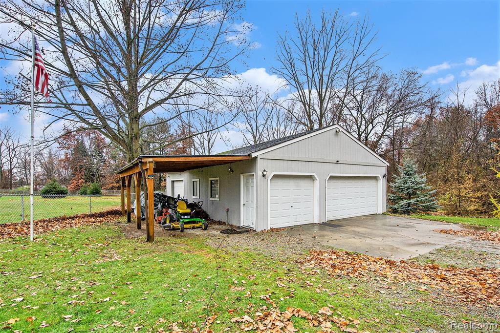4130 Sweet Road Howell, MI 48843 - Photo 14 of 21