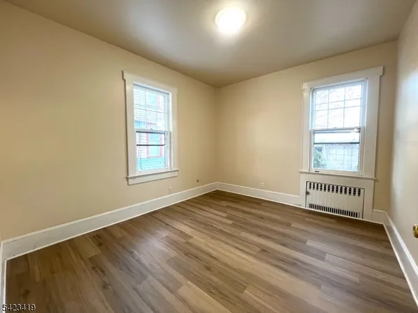 $3,350 | 185 Broad Street, Unit 1, Bloomfield, NJ 07003