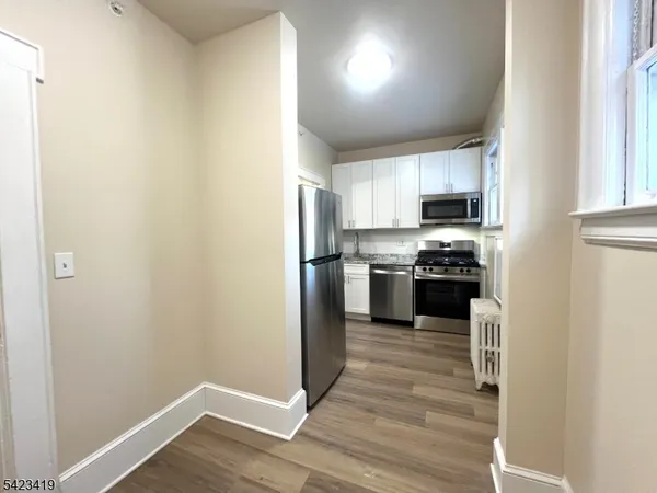 $3,350 | 185 Broad Street, Unit 1, Bloomfield, NJ 07003