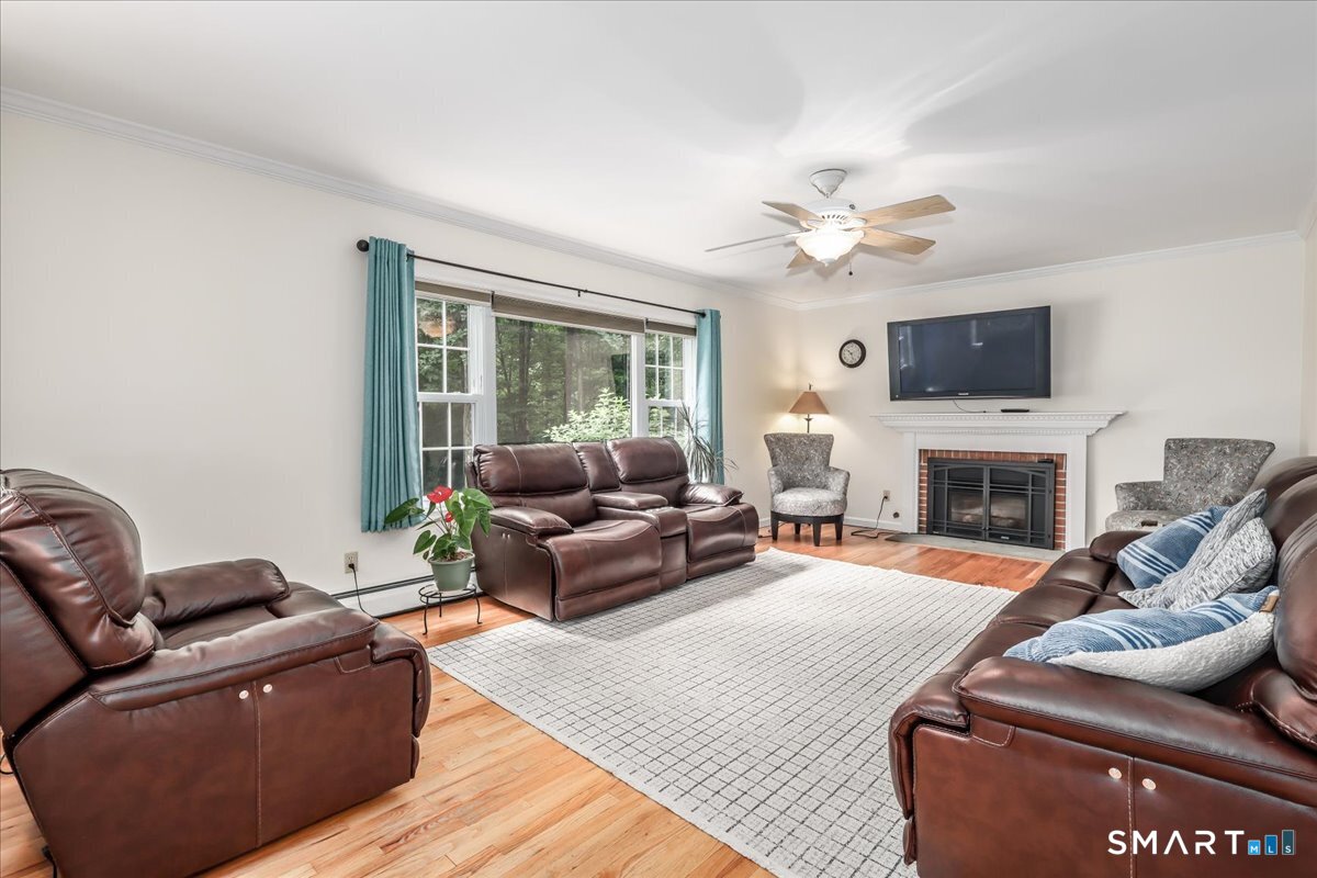 32 Country Way Bethel, CT 06801 - Photo 11 of 40