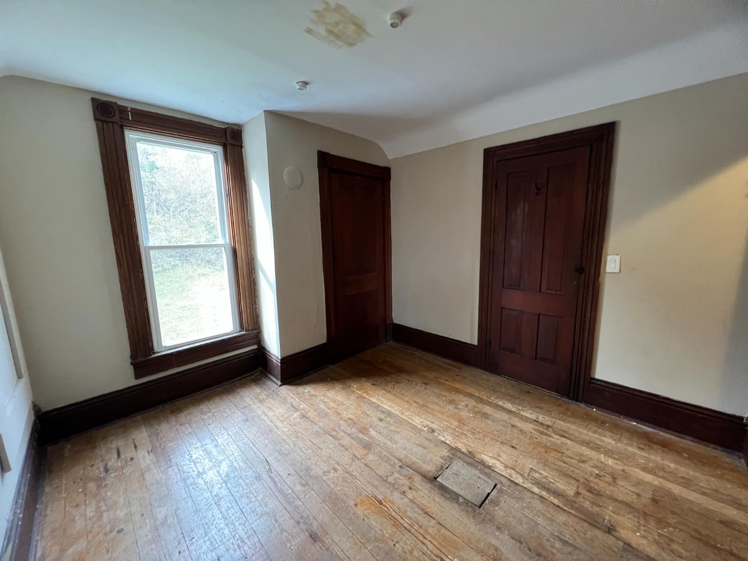 14100 Red Bridge Road Aurora, IN 47001 - Photo 8 of 11