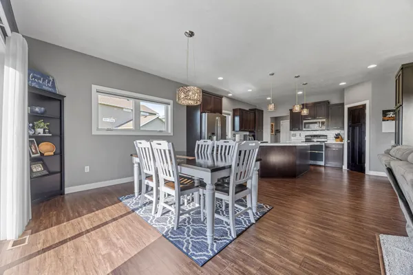 $734,900 | 5932 Autumn Drive South, Fargo, ND 58104