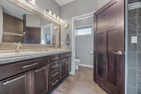 $734,900 | 5932 Autumn Drive South, Fargo, ND 58104