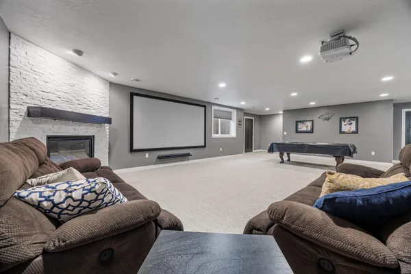 $734,900 | 5932 Autumn Drive South, Fargo, ND 58104