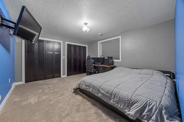$734,900 | 5932 Autumn Drive South, Fargo, ND 58104