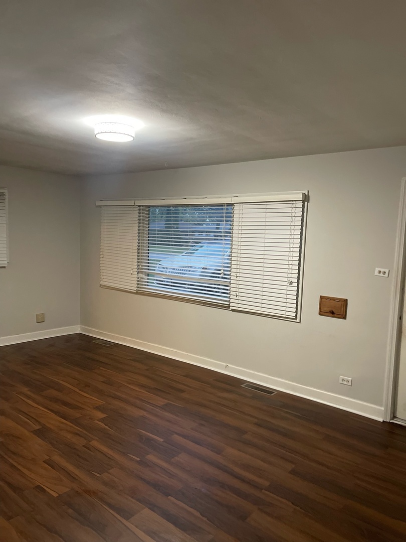 Undisclosed Address Lansing, IL 60438 - Photo 3 of 11