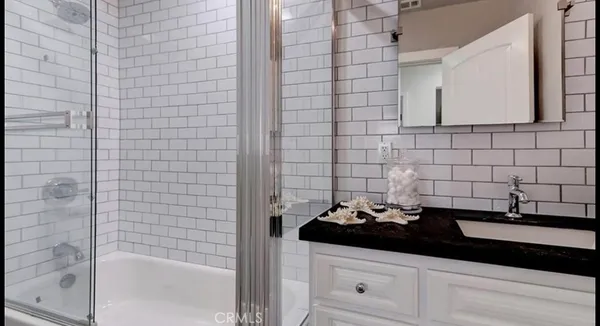 $6,300 | 501 Avenue B, Redondo Beach, CA 90277