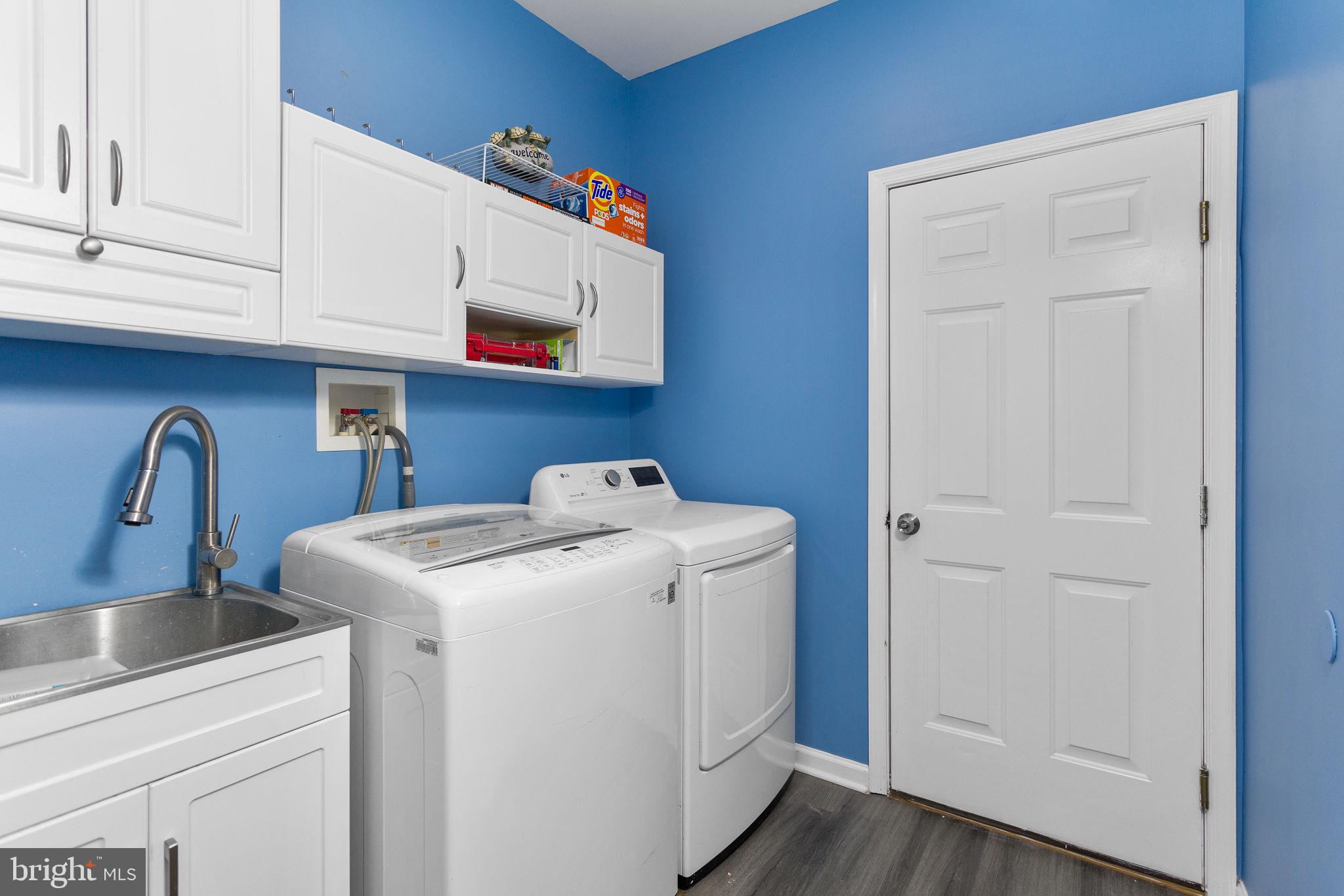 5 Tommys Meadow Pemberton, NJ 08068 - Photo 22 of 29 Bright and functional laundry space.