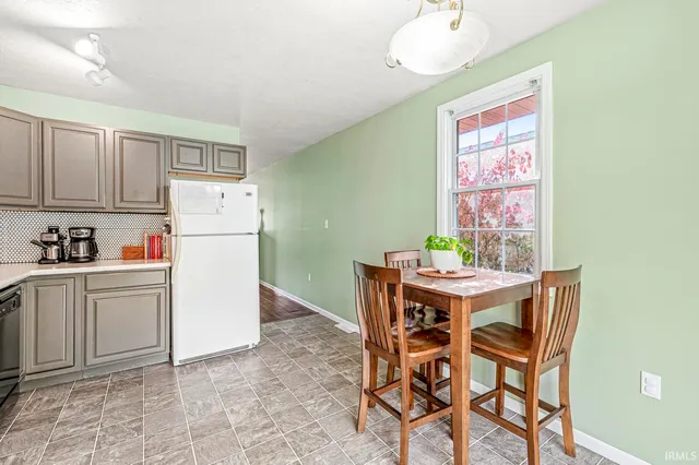 $159,900 | 1911 South Ironwood Drive, South Bend, IN 46613