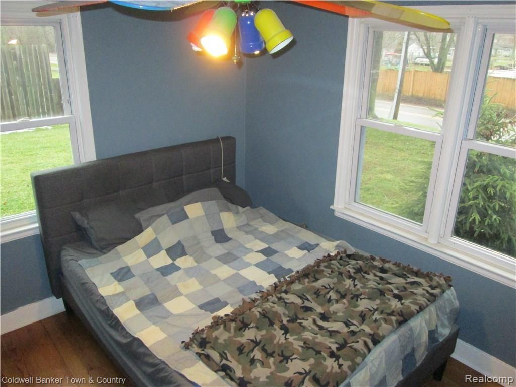 21521 Kaiser Road Gregory, MI 48137 - Photo 24 of 30 045.JPG