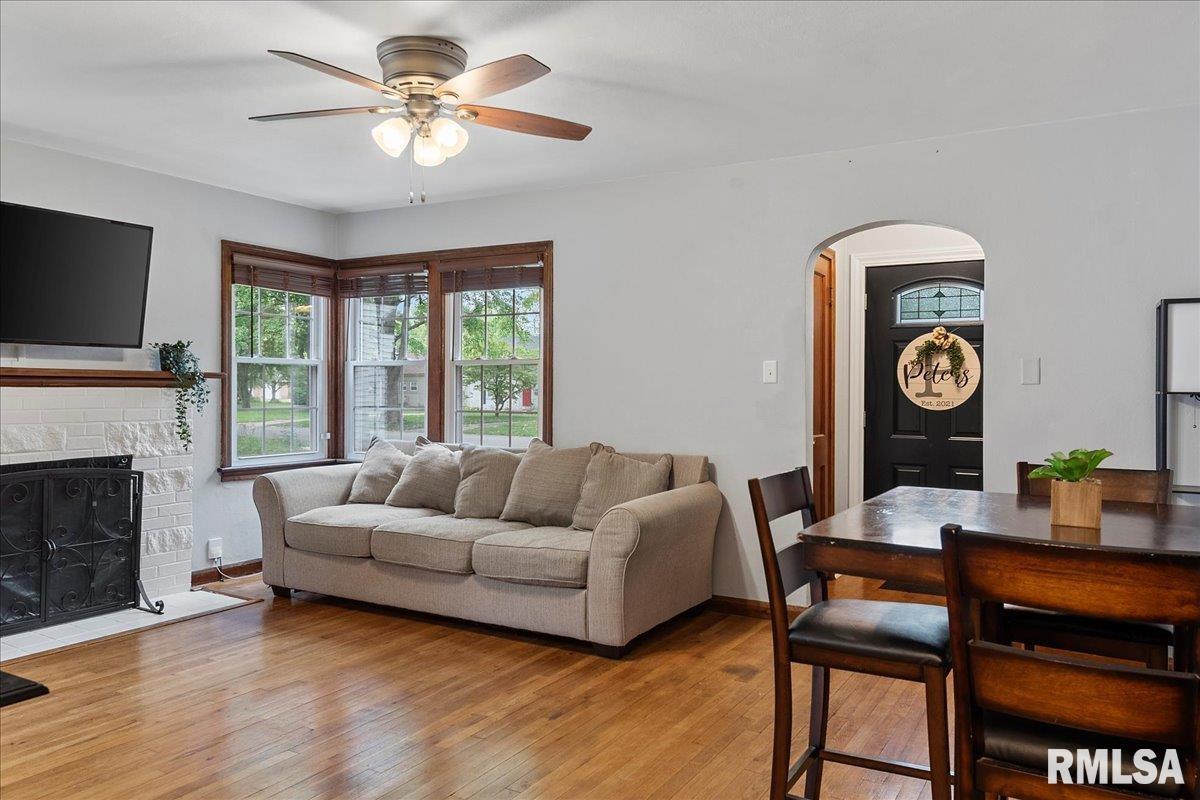 2136 South Walnut Street Springfield, IL 62704 - Photo 6 of 27