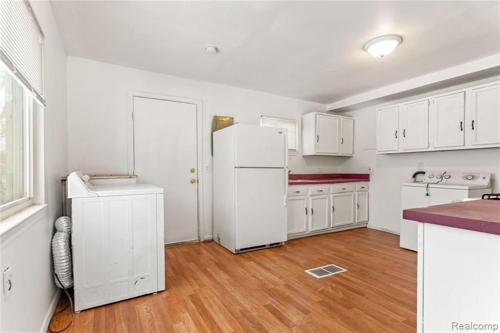 26039 Lehigh Street Inkster, MI 48141 - Photo 5 of 17