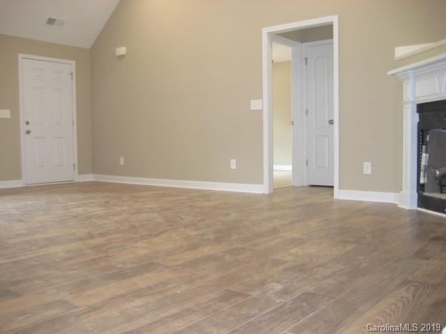953 West Mt Gallant Road, Unit 1 York, SC 29745 - Photo 4 of 31 Gallery Image 4