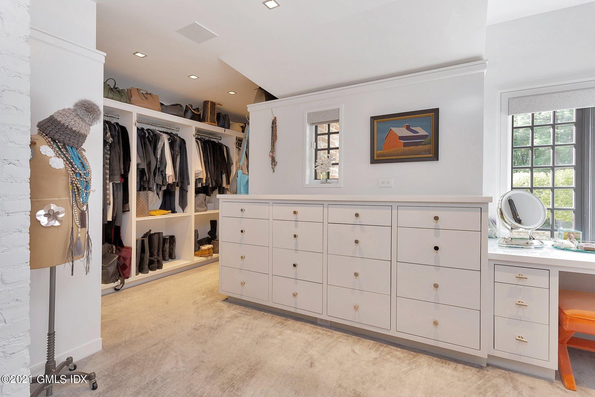 54 Pecksland Road Greenwich, CT 06831 - Photo 29 of 40