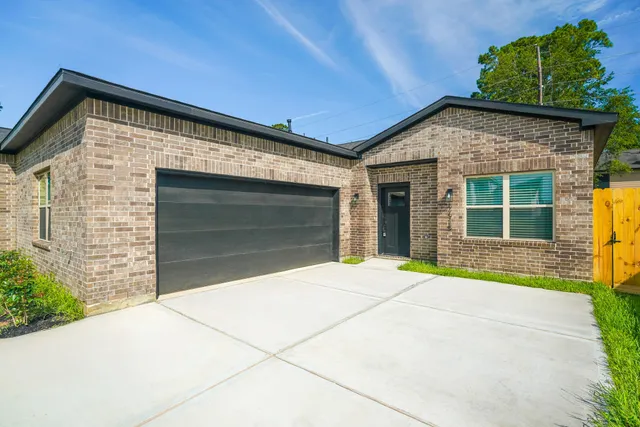 $2,600 | 2618 Piemonte Avenue Cir Spring, Spring, TX 77388