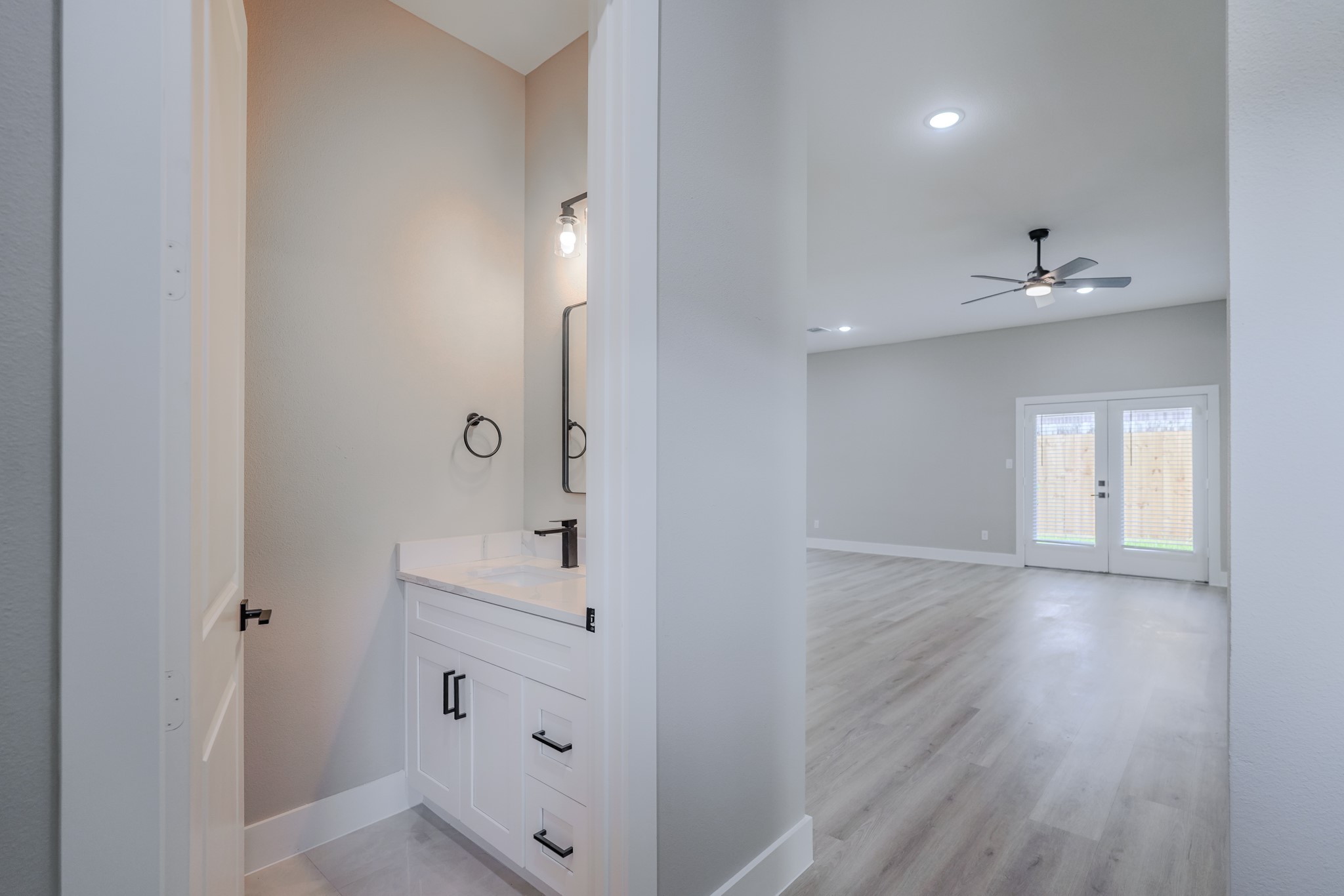 2618 Piemonte Avenue Cir Spring Spring, TX 77388 - Photo 5 of 50 Well-appointed foyer welcomes guests into the open layout