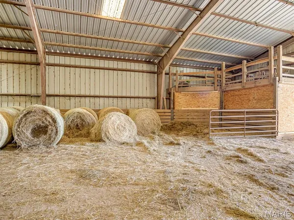 $240,000 | 1505 Wagon Trail Lane, Fairview Heights, IL 62208