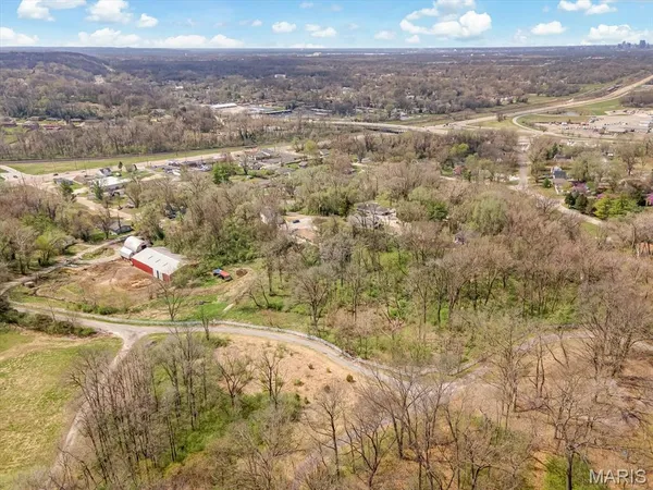 $240,000 | 1505 Wagon Trail Lane, Fairview Heights, IL 62208