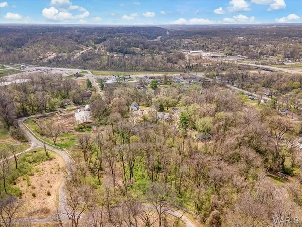 $240,000 | 1505 Wagon Trail Lane, Fairview Heights, IL 62208