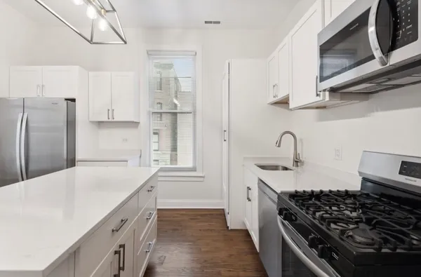 $5,750 | 2437 North Seminary Avenue, Unit 2, Chicago, IL 60614