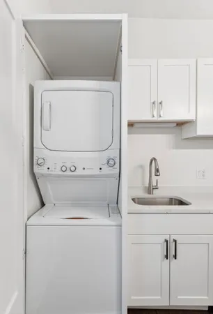 $5,750 | 2437 North Seminary Avenue, Unit 2, Chicago, IL 60614