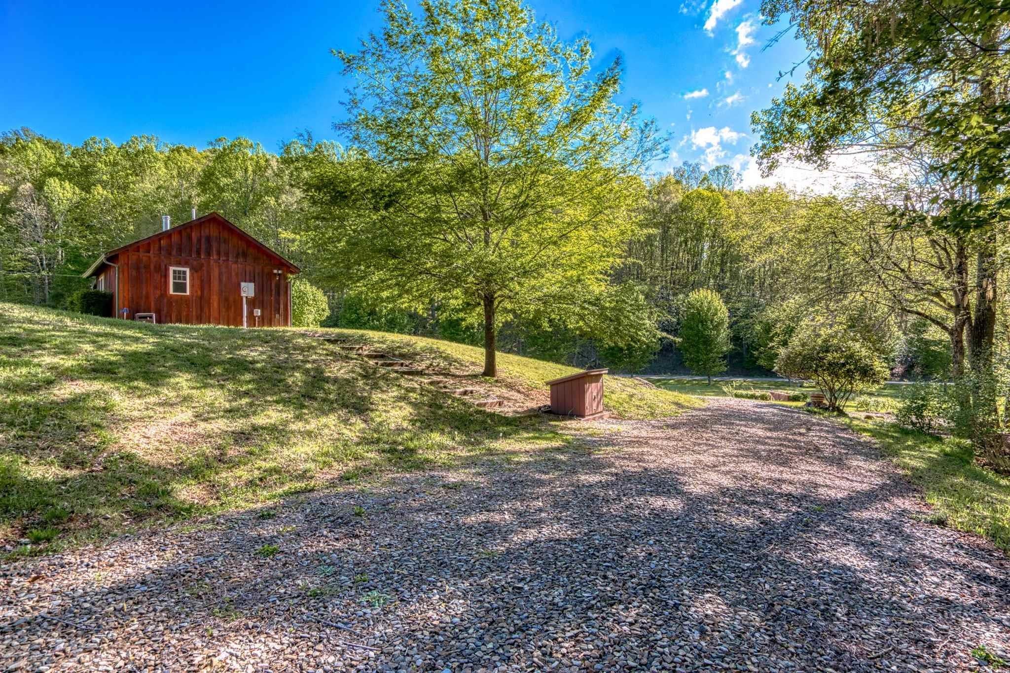 757 Roberson Mill Road Southeast Floyd, VA 24091 - Photo 10 of 31 Gallery Image 10
