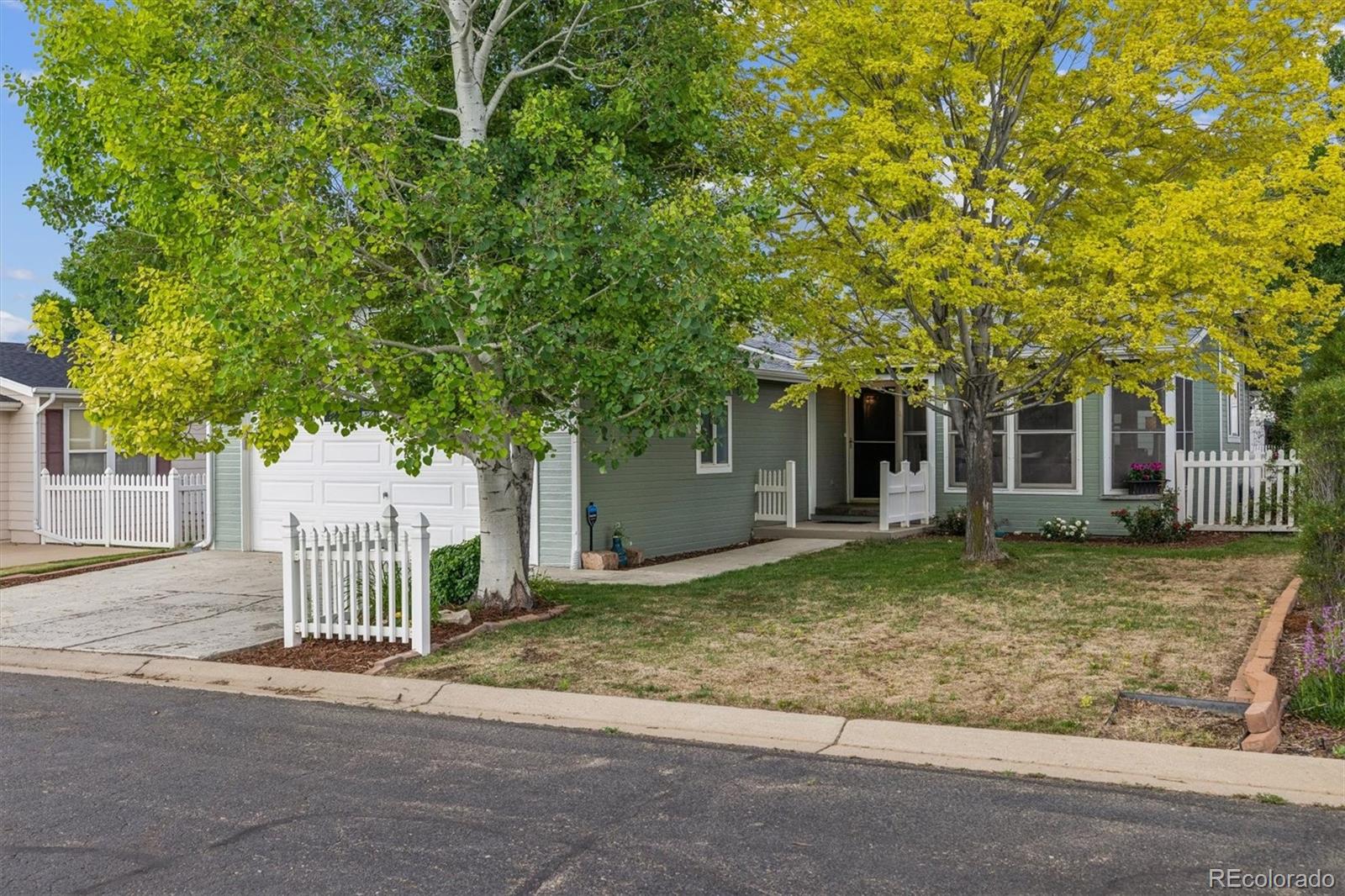 7750 Hummingbird Green Frederick, CO 80530 - Photo 2 of 29