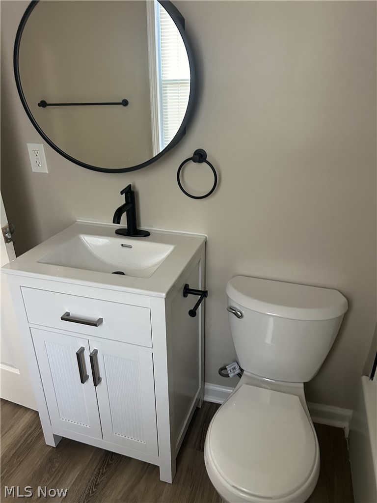 394 Cleveland Road Cleveland, OH 44108 - Photo 17 of 35 Gallery Image 17