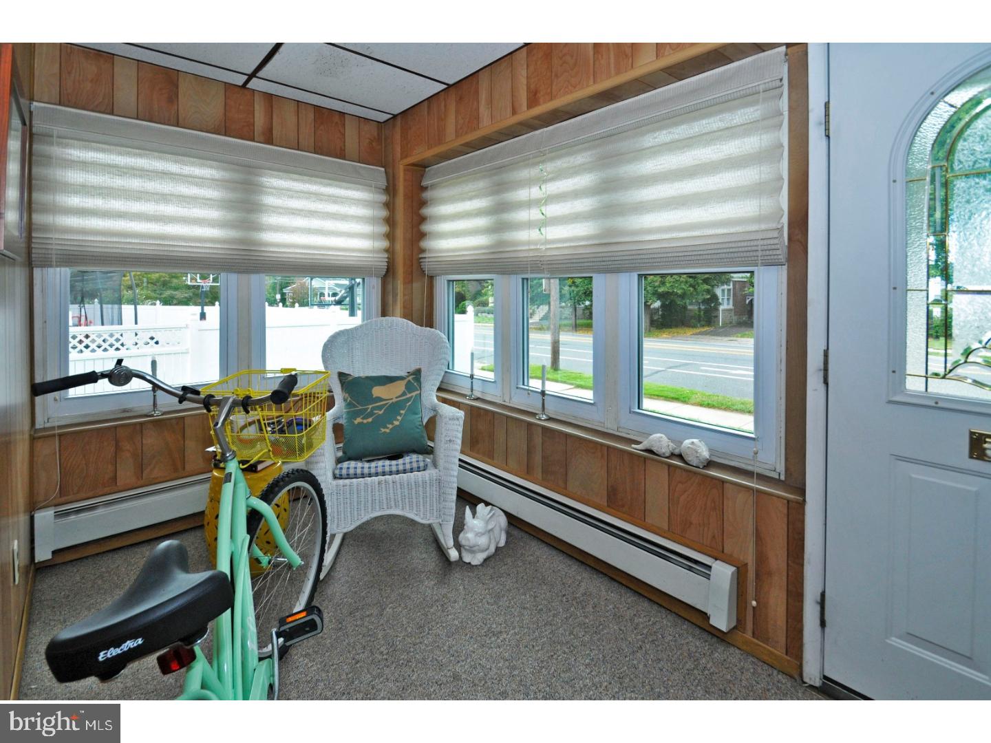7727 Verree Road Philadelphia, PA 19111 - Photo 2 of 23 Sun Room